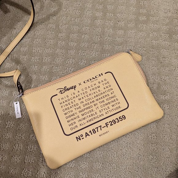 Coach X DISNEY MINNIE MOUSE REVERSIBLE CITY TOTE - Picture 8 of 14